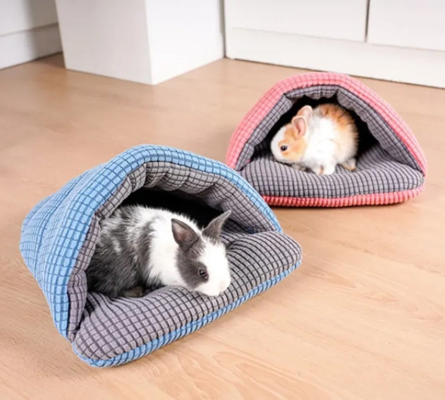 Henry's Cozy Cave