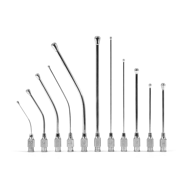 Image shows both straight and curved feeding needles in a variety of sizes.