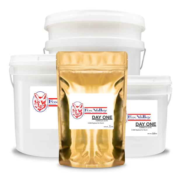 Image of all four sizes of Fox Valley 32/45 for Skunks. Including 1 lb, 3.5 lbs, 8 lbs, 20 lbs.